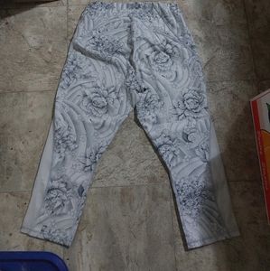 NWOT Train Times crops 21" 12